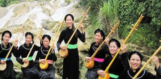 danse traditionelle des Tay et Nung au Vietnam