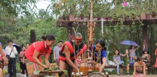 cérémonie d’abandon de la tombe 1