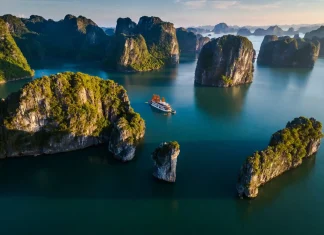 Baie de Bai Tu Long